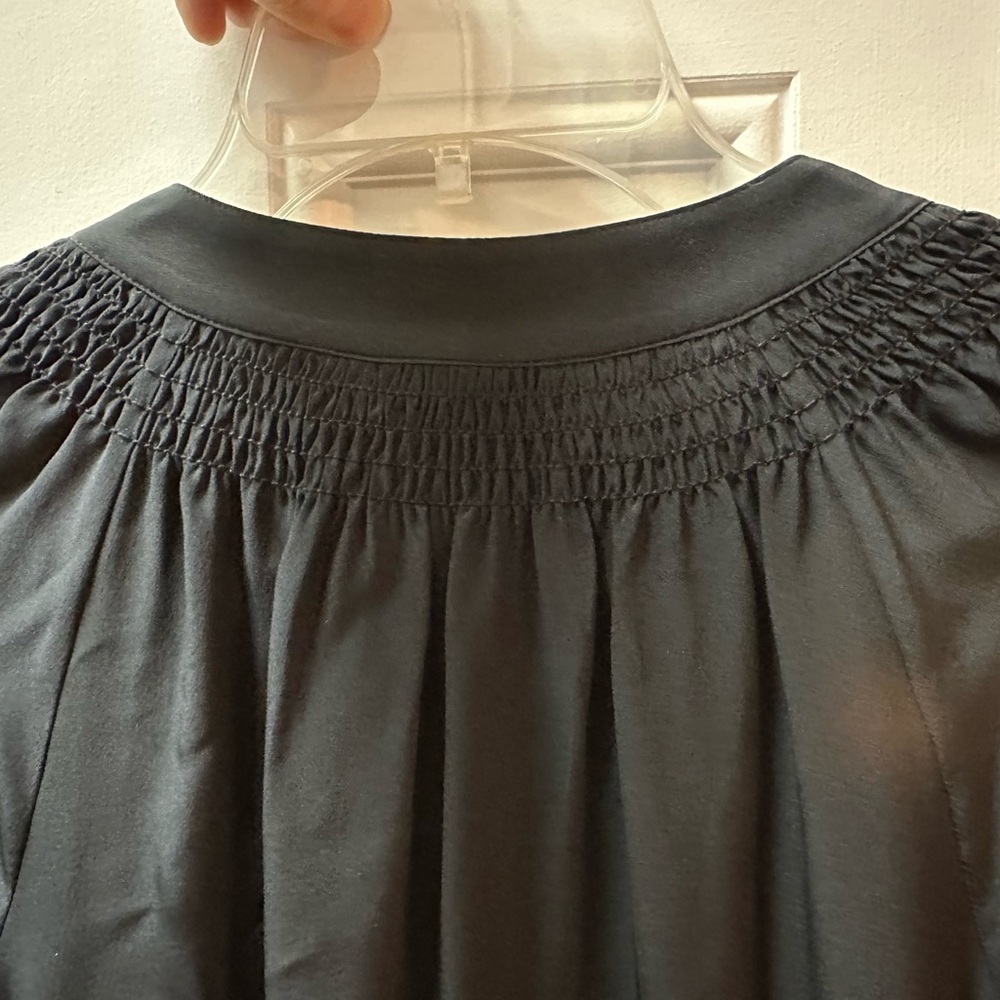 Lilly Pulitzer Black Silk Elsa Blouse XS Like New - Picture 2 of 16
